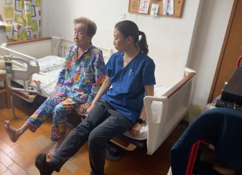 初めての保険外訪問リハビリ体験──関節リウマチと向き合う【保険外の自費訪問リハビリサービス インタビュー＃1】